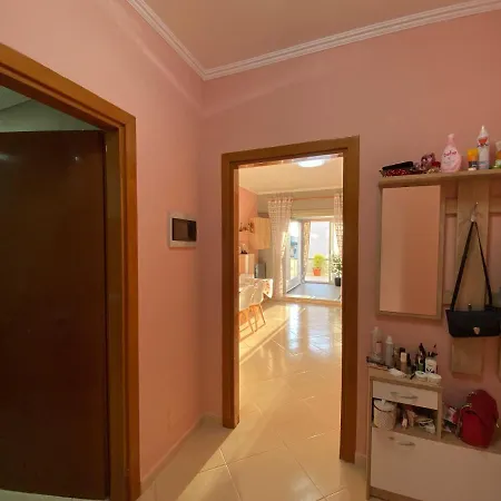 Apartament Komuna E Parisit Qendra Kristal Center Tirana